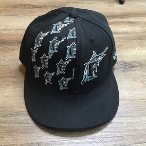 MIAMI Marlins Baseball Hat 59Fifty New Era MLB Embroidery Black Blue Size 7 1/8